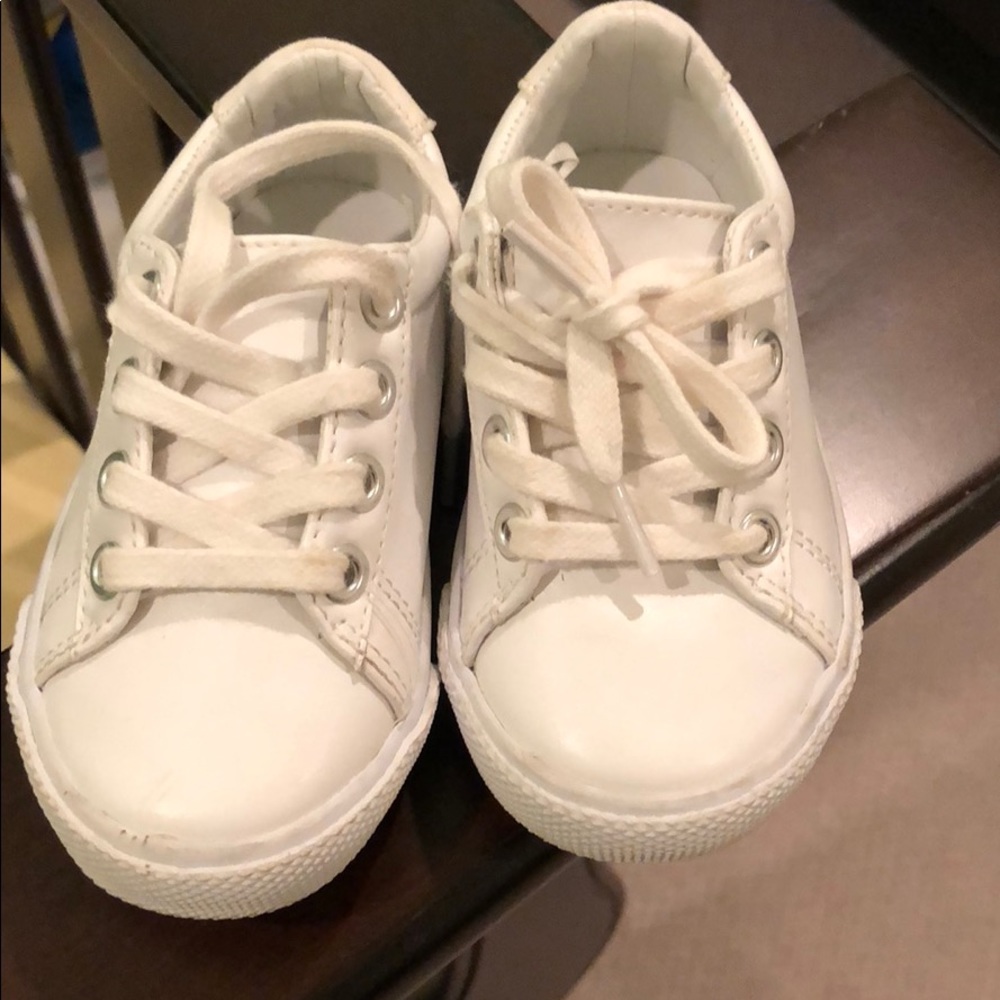 Janie and Jack white shoes size 6